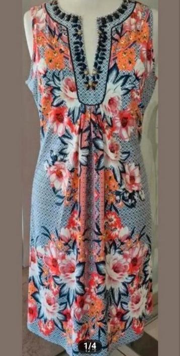 Mooi kleedje van K-Design beschikbaar voor biedingen