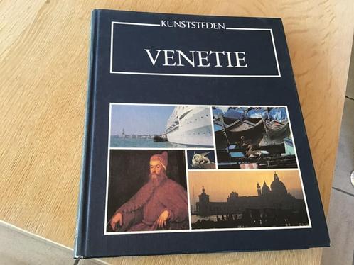 Venetië ;Boek ,prachtig exemplaar,mooie foto,s en tekst, Boeken, Reisgidsen, Zo goed als nieuw, Reisgids of -boek, Europa, Ophalen of Verzenden