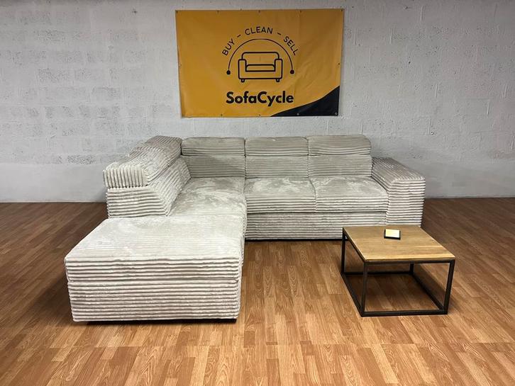 Showroommodel! Wit fluffy slaapbed met modulaire opbergpoef, Huis en Inrichting, Zetels | Voetbanken en poefs, Ophalen of Verzenden