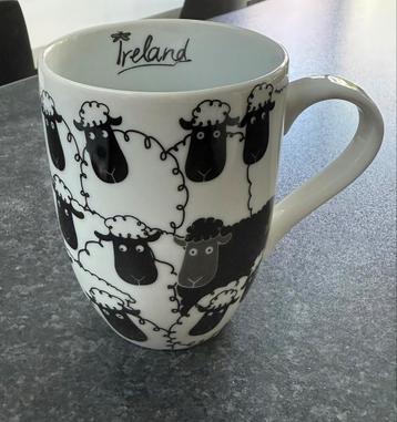 Black Sheep Porcelain Mug - Irish Moon beschikbaar voor biedingen