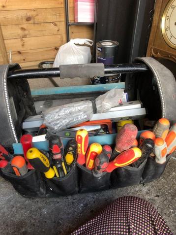 Te koop: Surprise Gereedschapskist – Alles in 1! beschikbaar voor biedingen