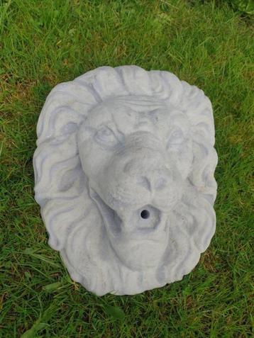 waterspuwer leeuw , leeuwenkop beschikbaar voor biedingen