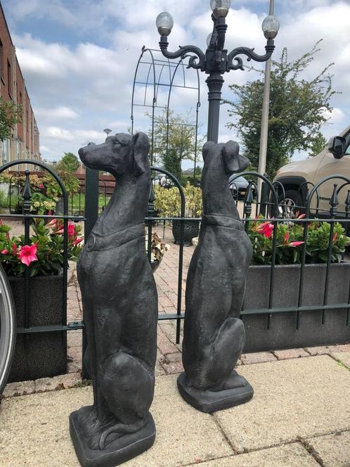 2 zwarte statige honden windhond whippet greyhound, Antiquités & Art, Art | Sculptures & Bois, Enlèvement