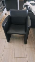 6 zwarte leren stoelen, Huis en Inrichting, Ophalen, Zo goed als nieuw