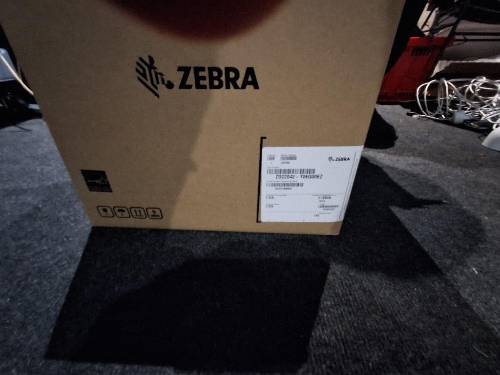 Etiketten & Labelprinter - Zebra ZD220, Computers en Software, Labelprinters, Ophalen of Verzenden, Nieuw, Etiket