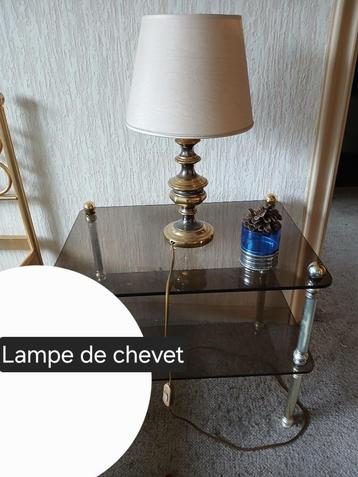 LAMPE DE CHEVET 