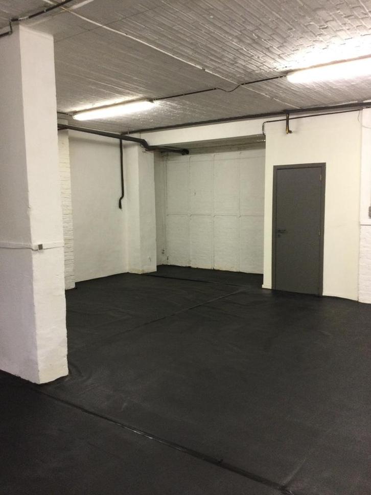 Lokaal te huur verschillende functies, Immo, Garages en Parkeerplaatsen, Brussel