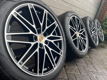 22 inch Porsche Macan 2 4S Turbo 4 2025 velgen zomerbanden beschikbaar voor biedingen
