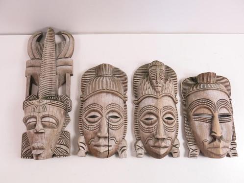 set van 4 houten Afrikaanse maskers, Antiek en Kunst, Kunst | Beelden en Houtsnijwerken, Ophalen of Verzenden