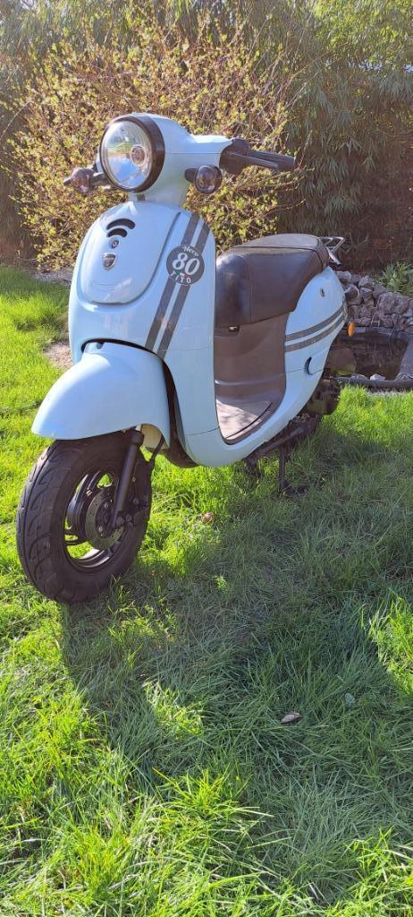 Scooter Neco Tito Classe A prêt à rouler, Fietsen en Brommers, Scooters | Piaggio, Zo goed als nieuw, Overige modellen, Klasse A (25 km/u)