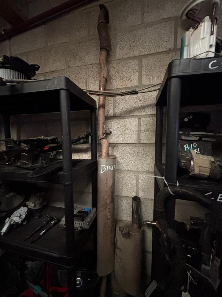 POT D ECHAPPEMENT OPEL CORSA E 1000 TURBO ESSENCE, Autos : Pièces & Accessoires, Systèmes d'échappement, Opel, Utilisé, Enlèvement