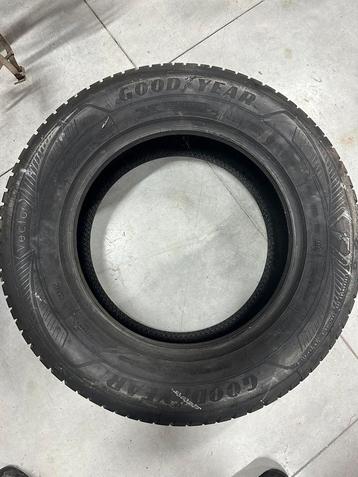 4 seizoensbanden Goodyear beschikbaar voor biedingen