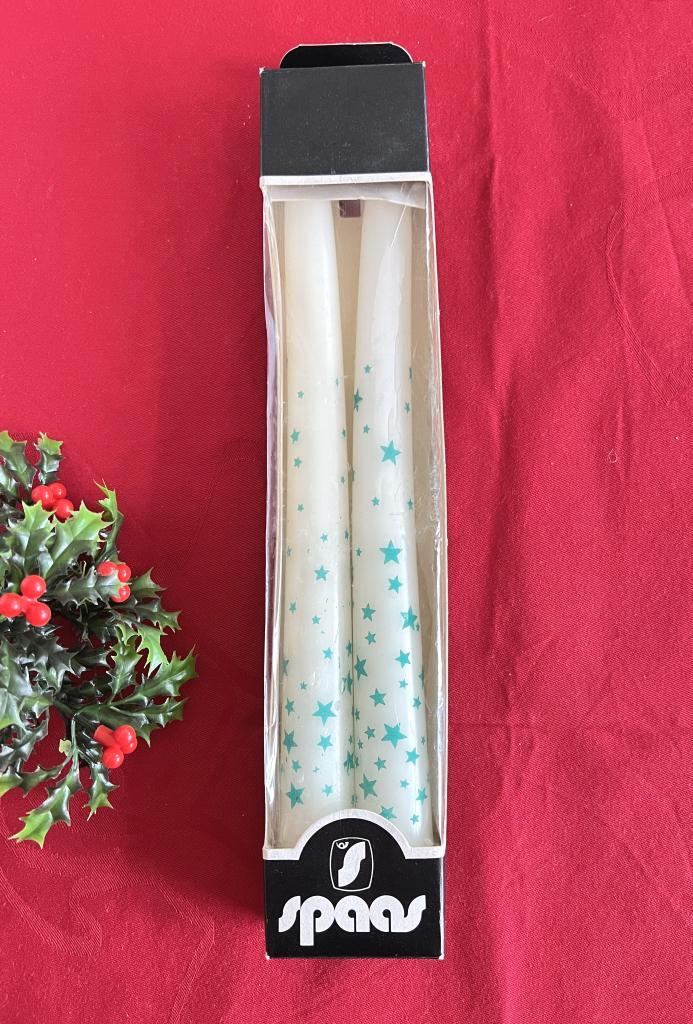2 bougies chandelles blanches à étoiles bleu-vert Spaas, Huis en Inrichting, Woonaccessoires | Kandelaars en Kaarsen, Gebruikt