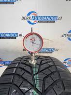 2x Yokohama Bluearth Winter V905 225/45 R17 94V 225/45/17 22, Auto-onderdelen, Banden en Velgen, Gebruikt, -, -, 17 inch