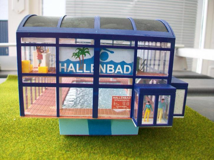 Busch 1025 H0 Overdekt Zwembad, Hobby en Vrije tijd, Modeltreinen | H0, Gebruikt, Brug, Tunnel of Gebouw, Gelijkstroom of Wisselstroom