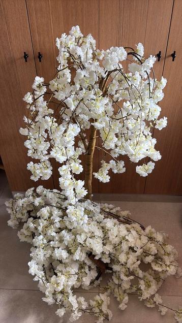 Decoratie bloemen met verlichting beschikbaar voor biedingen