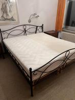 Metalen bedframe, Huis en Inrichting, Slaapkamer | Bedden, Ophalen, Gebruikt, Tweepersoons, 180 cm