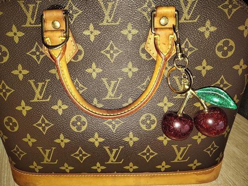 Bagcharm 'The Apple', Handtassen en Accessoires, Bedels, Nieuw, Overige merken, Overige materialen, 2 of 3 bedels, Ophalen of Verzenden