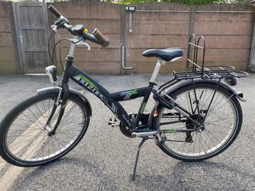 Jongensfiets beschikbaar voor biedingen