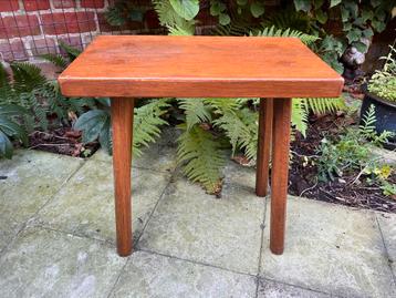 Table d'appoint/tabouret rustique en bois - brutalist