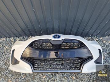 TOYOTA YARIS IV 4 COMPLETE WITTE Bumper 2020-2025 beschikbaar voor biedingen