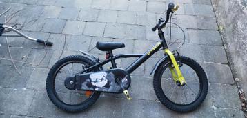 Vélo Decathlon 16". Poignée à remplacer.  beschikbaar voor biedingen