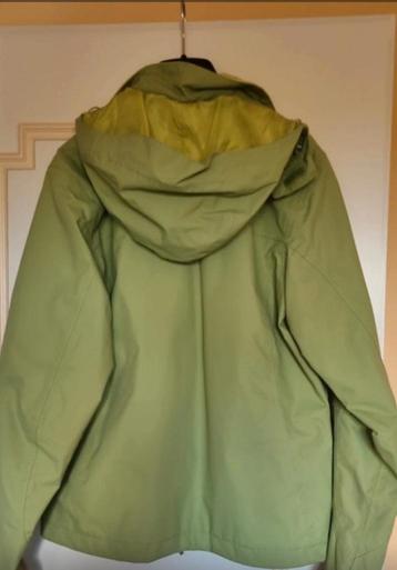 Quechua zomer regenjas lime S beschikbaar voor biedingen