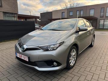 TOYOTA AURIS 1.8i HYBRIDE AUTOMATIQUE/ FULL OPTION/ EURO 6D beschikbaar voor biedingen