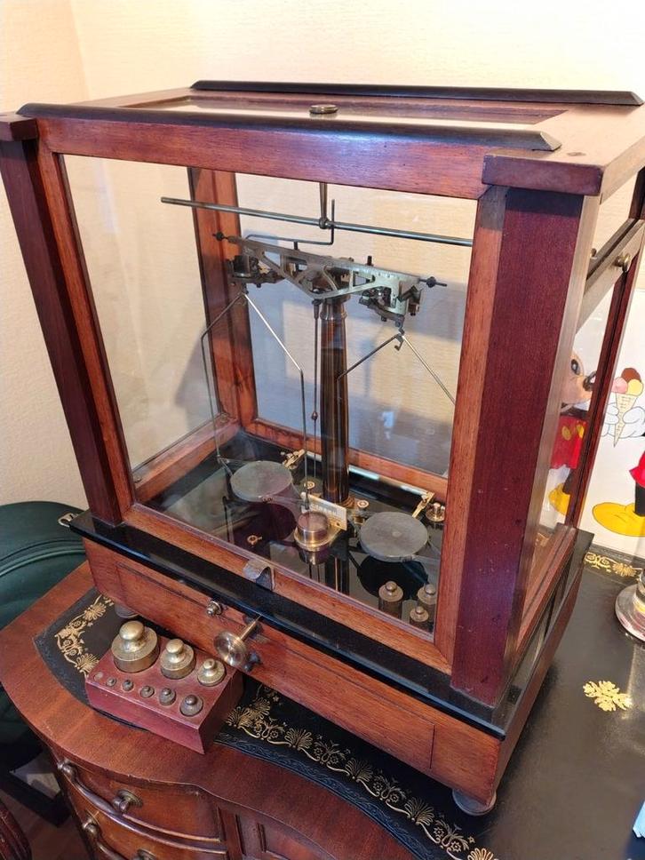 Antieke analytische balans – H.L. Becker Fils & Cie, ca. 190, Huis en Inrichting, Kasten | Vitrinekasten, Gebruikt, Ophalen