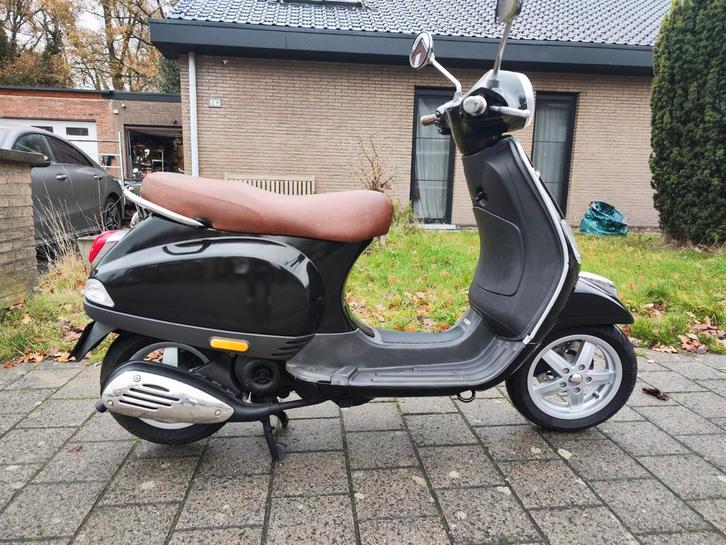 Vespa LX 4T 50cc Klasse B, Fietsen en Brommers, Brommers | Vespa, Zo goed als nieuw, Overige modellen, Klasse B (45 km/u), Ophalen of Verzenden