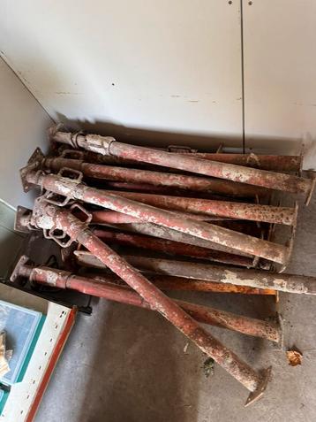 +_15 Kleine Verstelbare Bouwschoren – Tot max. 1,80 m beschikbaar voor biedingen