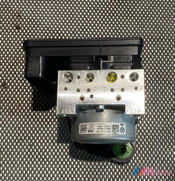 VW GOLF VIII ABS POMP 5WA614517BM beschikbaar voor biedingen