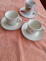 2 nespresso mokkatasjes met ondertasjes voor 3€ samen, Keramiek, Ophalen of Verzenden, Zo goed als nieuw, Effen