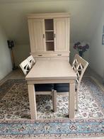 Vitrine kast + bijpassende tafel & 4 stoelen + tv meubel, Zo goed als nieuw, Ophalen, Modern licht hout