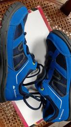 Chaussures de sport Quechua Cross contact unisexes bleues 37, Vêtements | Femmes, Chaussures, Enlèvement ou Envoi, Chaussures de sports