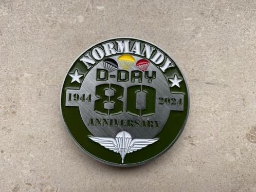 Special Forces herdenkingspenning en badge 80 jaar D-DAY, Collections, Objets militaires | Général, Armée de terre, Enlèvement