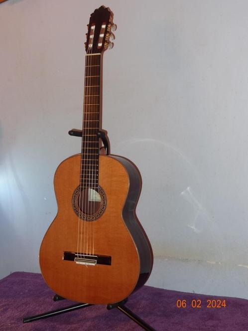 Guitare acoustique classique CASHIMIRA modèle 142, Musique & Instruments, Instruments à corde | Guitares | Acoustiques, Neuf, Guitare classique ou espagnole