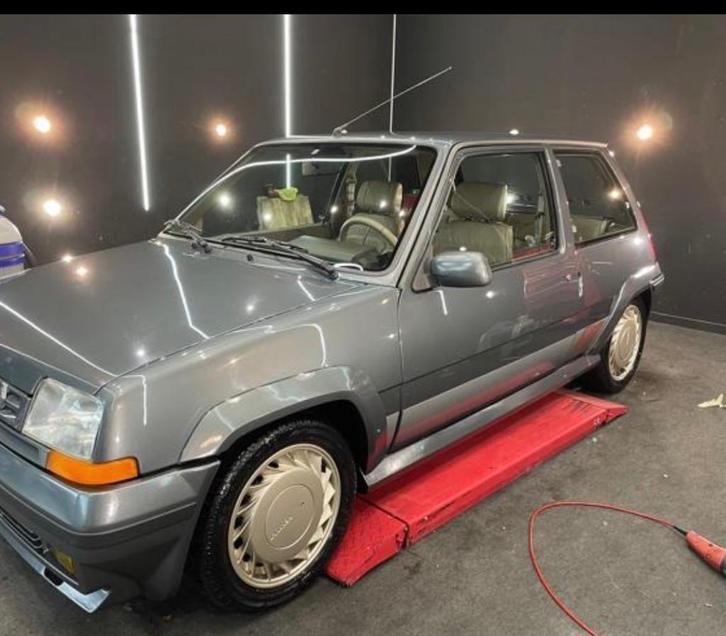 RENAULT 5 GT TURBO, Auto's, Oldtimers, Particulier, Renault, Benzine, Stadsauto, 3 deurs, Handgeschakeld, Zilver of Grijs, Beige