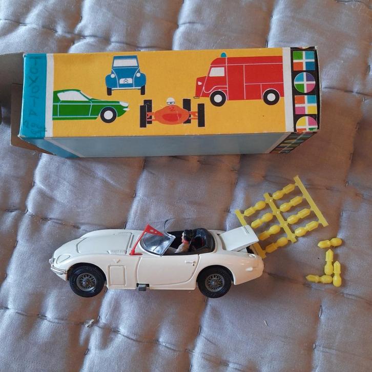 CORGI nr.336 ? SPECIAL: TOYOTA 2000GT JAMES BOND 007 -HEMA, Hobby en Vrije tijd, Modelauto's | 1:43, Zo goed als nieuw, Auto, Corgi