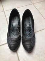 Zwarte geklede schoen met elegante hak. M39, Sports & Fitness, Danse, Comme neuf, Enlèvement ou Envoi