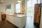 Gerenoveerd huis in een voormalig klooster, Immo, Tot 200 m², 2 kamers, Tussenwoning, 161 m²