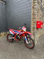 Beta RR 50 Enduro Racing, Fietsen en Brommers, 6 versnellingen, Zo goed als nieuw, 50 cc, Ophalen