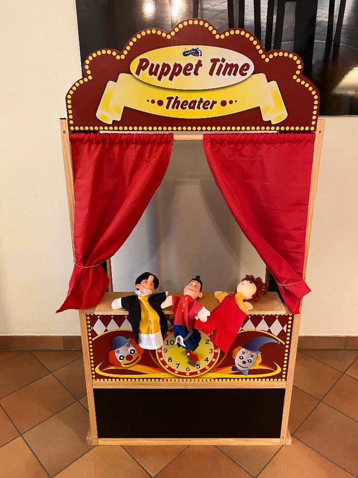 Grote stevige poppenkast, Enfants & Bébés, Jouets | Poupées, Comme neuf, Autres types, Enlèvement