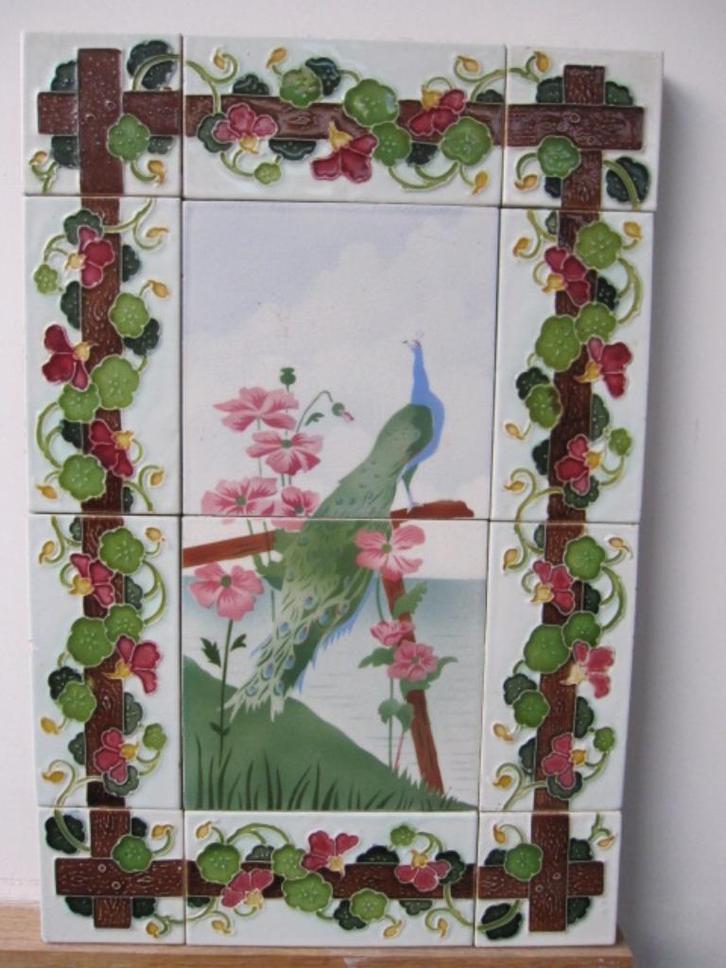 Tegelpaneel antieke wandtegels pauw 46 x 30,cm, Antiek en Kunst, Antiek | Wandborden en Tegels, Ophalen