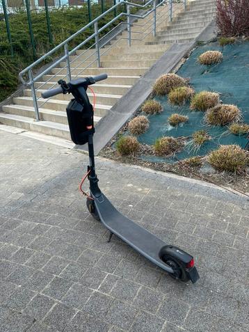 Ninebot E2 Plus elektrische scooters beschikbaar voor biedingen