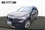 BMW X1 M SPORSTUUR - VERWARMDE ZETELS - INKLAPBARE SPIEGELS, Auto's, BMW, Zwart, Bedrijf, 5 deurs, 3 cilinders