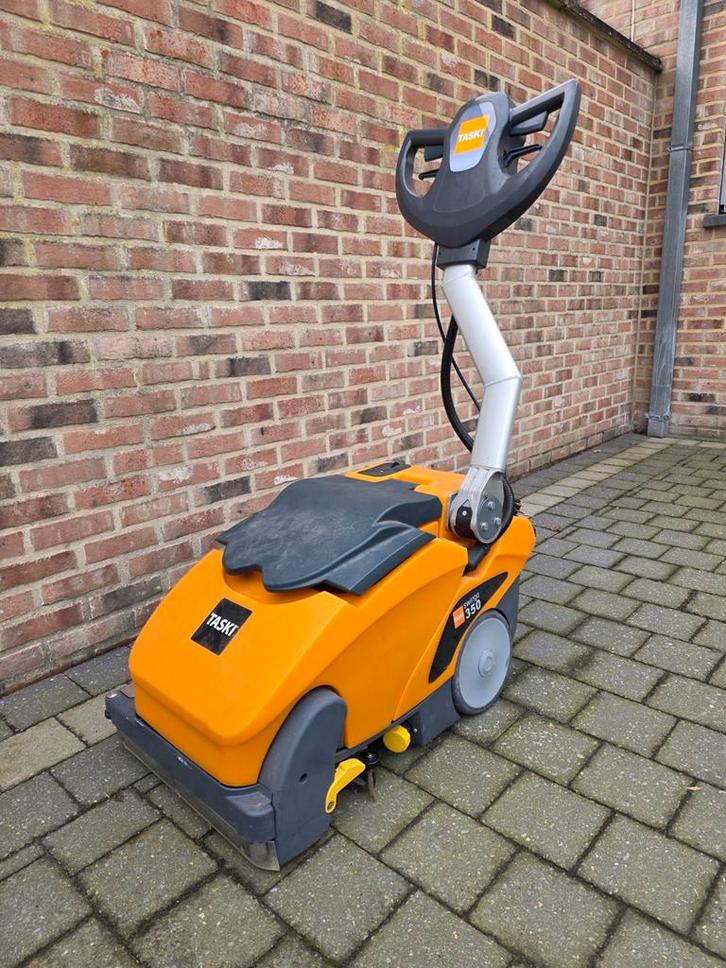 Taski swingo 350B Schrobzuigmachine, Doe-het-zelf en Bouw, Reinigingsmachines, Gebruikt, Schrobmachine, Ophalen of Verzenden