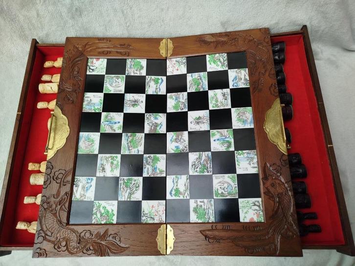 Vintage houten chinese schaakkoffer met grote houten stukken, Antiek en Kunst, Antiek | Speelgoed, Ophalen