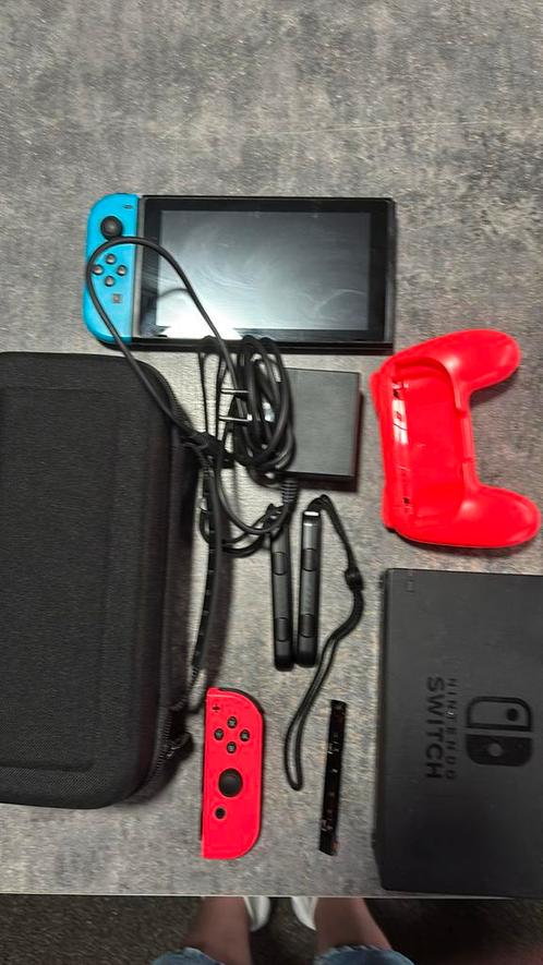 Switch 1, Games en Spelcomputers, Spelcomputers | Nintendo Switch, Gebruikt, Switch Original, Met 1 controller, Met harde schijf