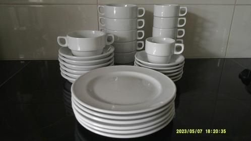 Mosa Maastricht hotel porselein, wit, kop en schotels,, Huis en Inrichting, Keuken | Servies, Zo goed als nieuw, Kop(pen) en/of Schotel(s)